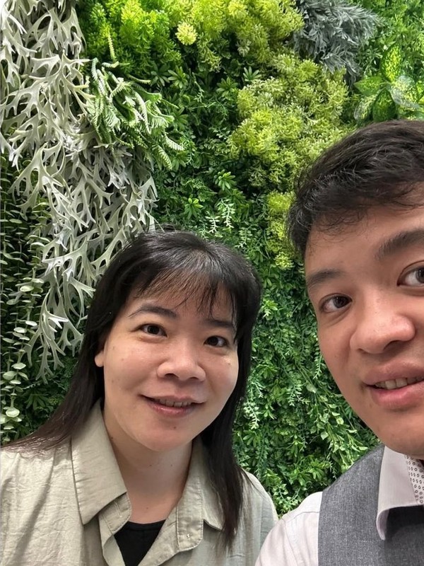 患者與王醫師矯正合照