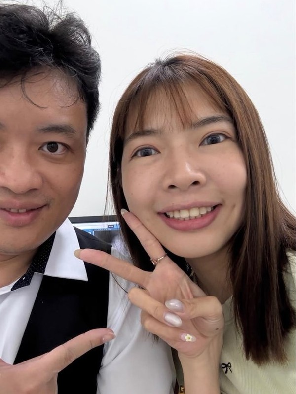患者與王醫師矯正合照