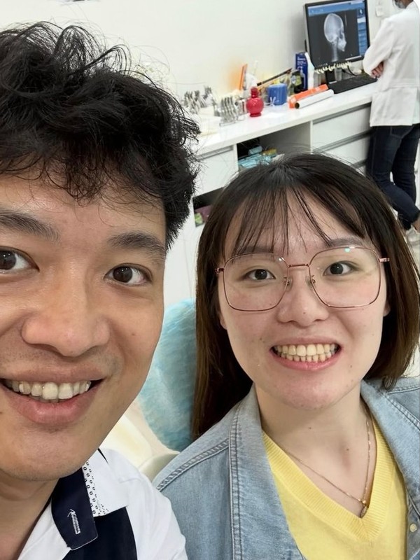 患者與王醫師矯正合照